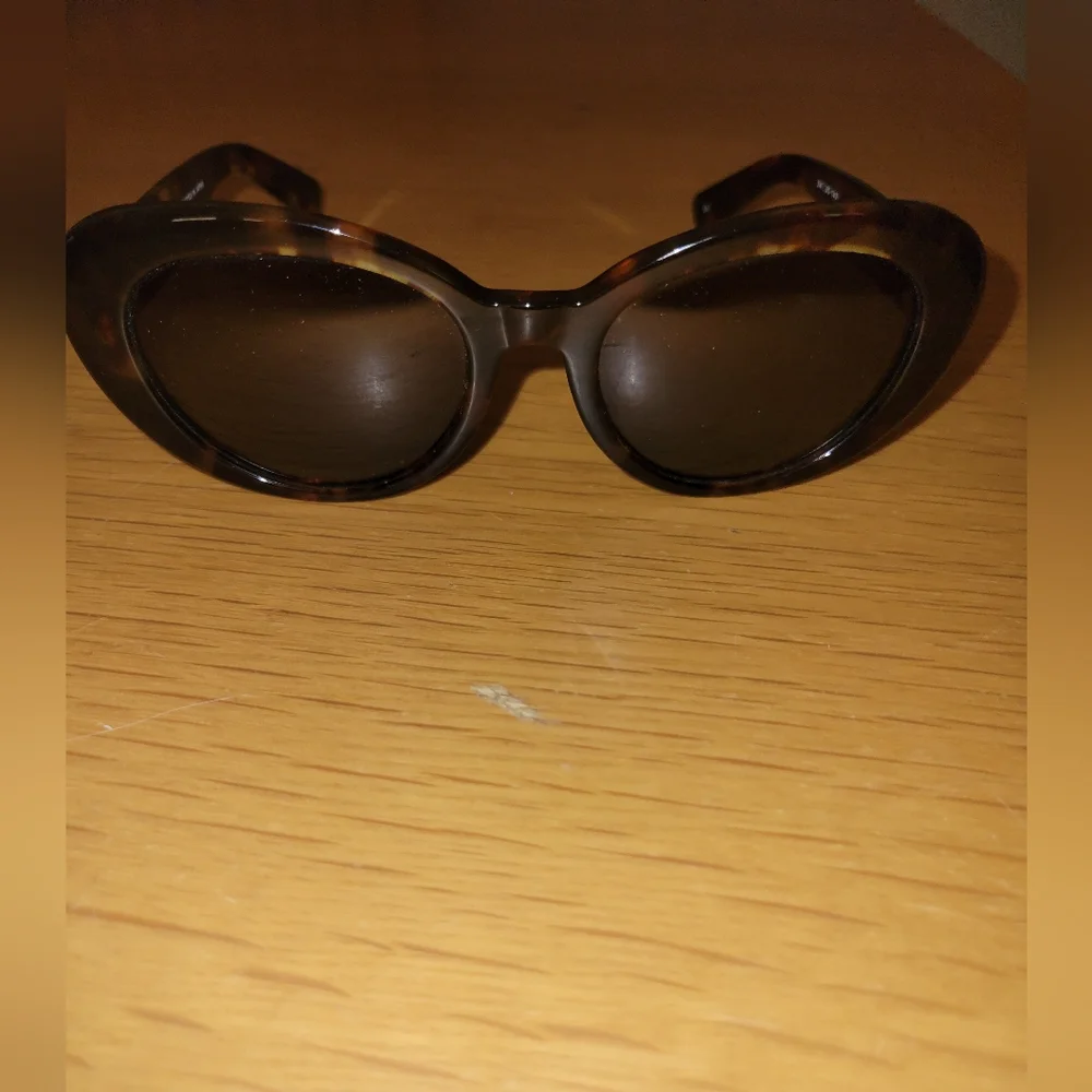 ❤️‍🔥SALT. Optics Courtney Sun Sunglasses - Picture 3 of 10